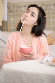 18禁少妇裸体100张