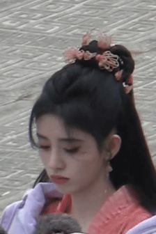 挽起裙子迈开腿开扑克的app